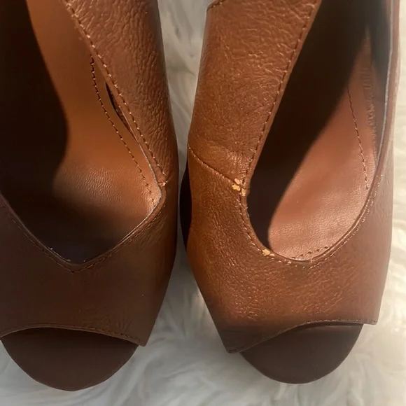 Steve Madden faux leather heels - Picture 3 of 4